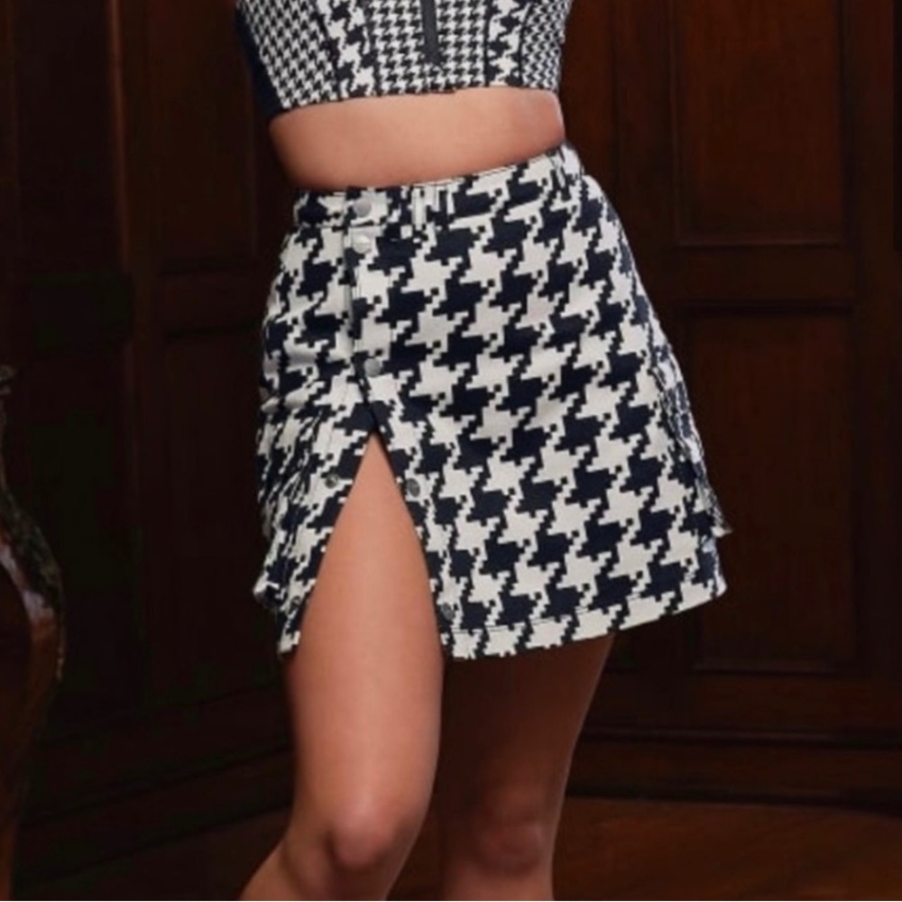 Houndstooth checkered print Adidas X ivy park skirt